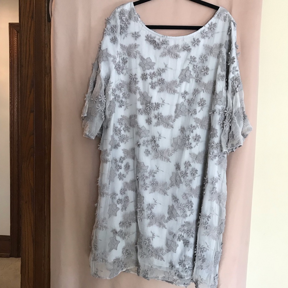 Sundance Gray Floral Midi Dress